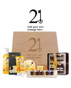 Luxury 21st birthday pamper hamper gift box with products from around New Zealand.
