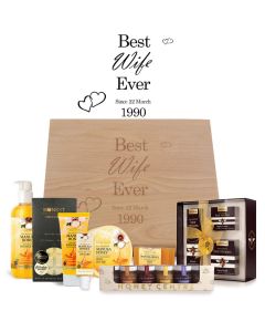 Luxury Manuka Honey gift box hampers for wedding anniversary gifts for best wife ever.