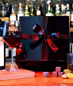 Gift sets containing alcohol.